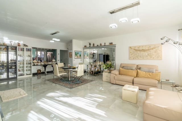 4 chambre Villa/Maison Semi-Mitoyenne à vendre à San Isidro de Abona, Granadilla de Abona avec piscine garage - 649 000 € (Ref: 9646434)