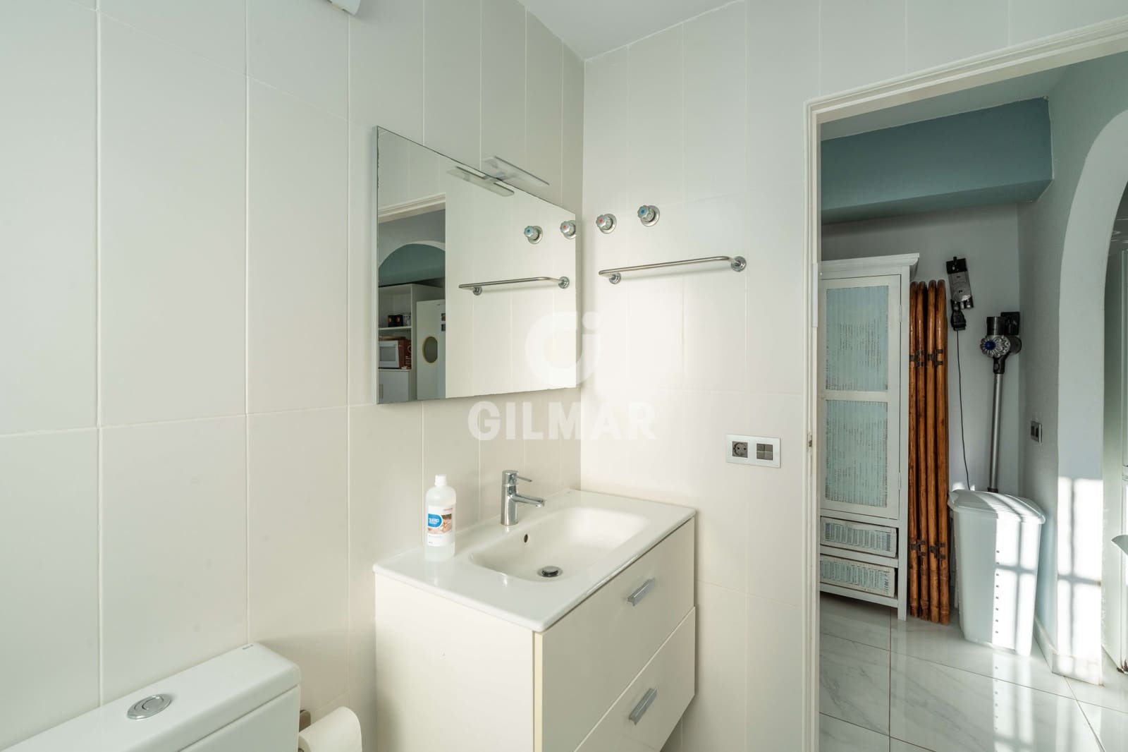 4 chambre Villa/Maison Semi-Mitoyenne à vendre à San Isidro de Abona avec piscine garage - 649 000 € (Ref: 9646434)