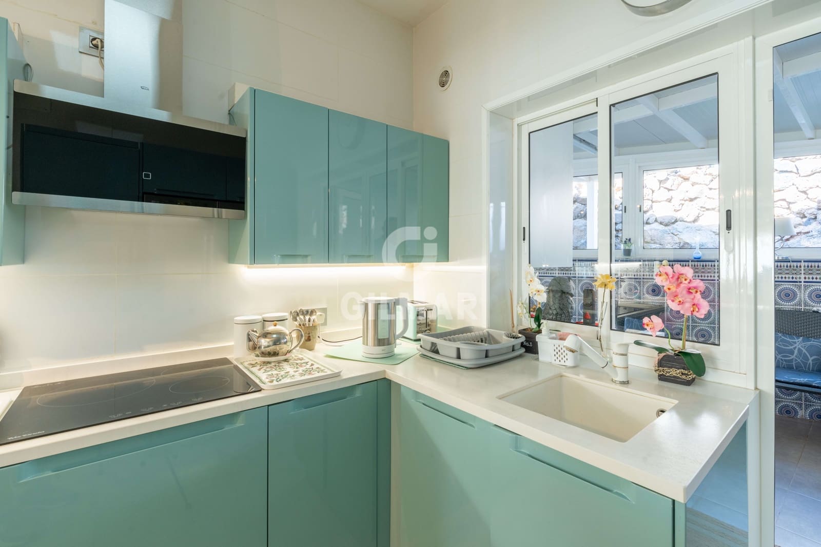 4 chambre Villa/Maison Semi-Mitoyenne à vendre à San Isidro de Abona avec piscine garage - 649 000 € (Ref: 9646434)