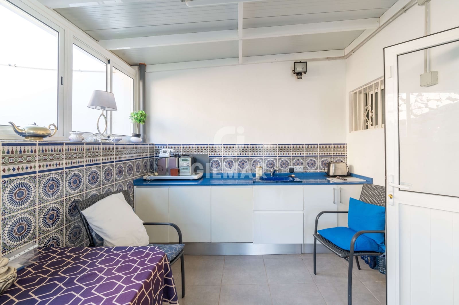 4 chambre Villa/Maison Semi-Mitoyenne à vendre à San Isidro de Abona avec piscine garage - 649 000 € (Ref: 9646434)