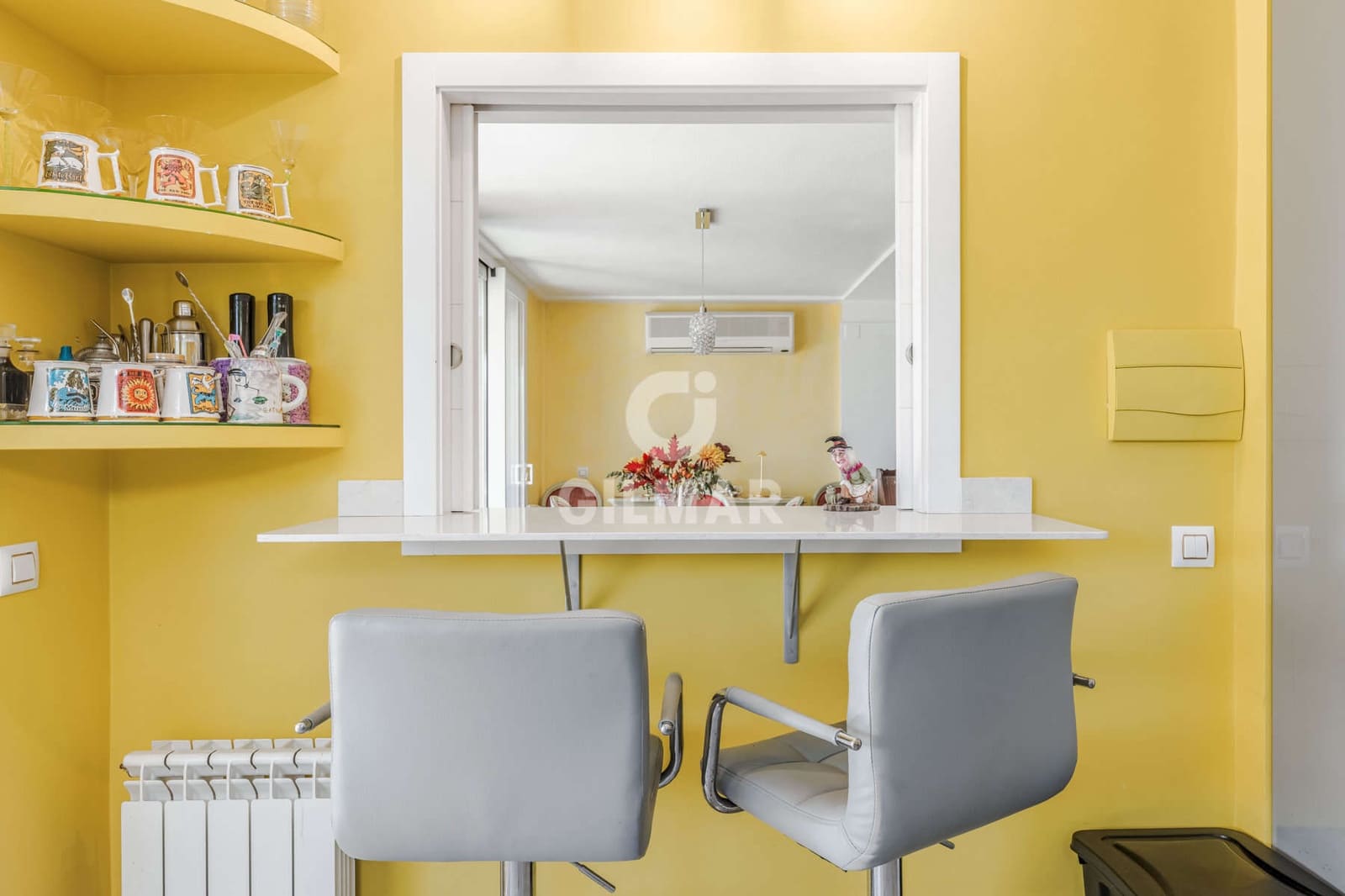 5 bedroom Semi-detached Villa for sale in Gelves with pool - € 550,000 (Ref: 9646435)