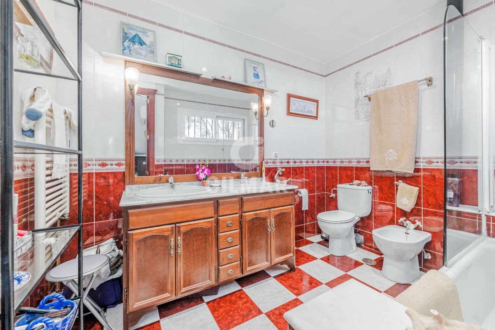 5 bedroom Semi-detached Villa for sale in Gelves with pool - € 550,000 (Ref: 9646435)