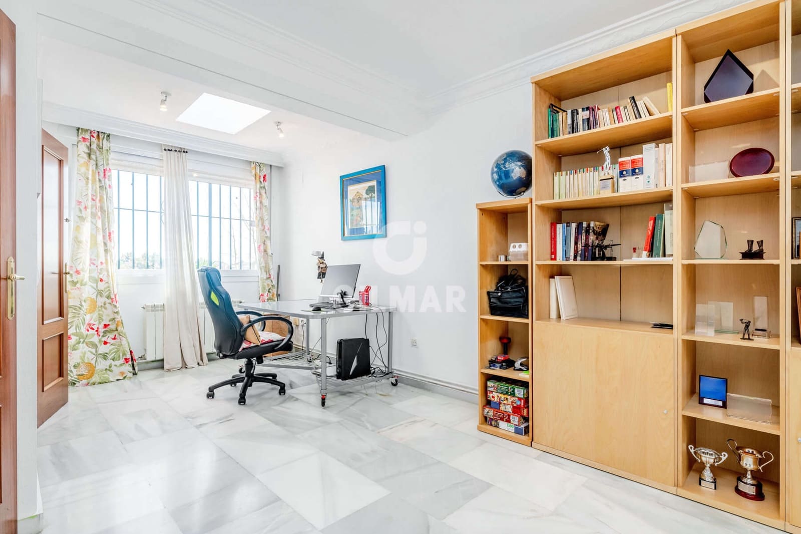 5 bedroom Semi-detached Villa for sale in Gelves with pool - € 550,000 (Ref: 9646435)