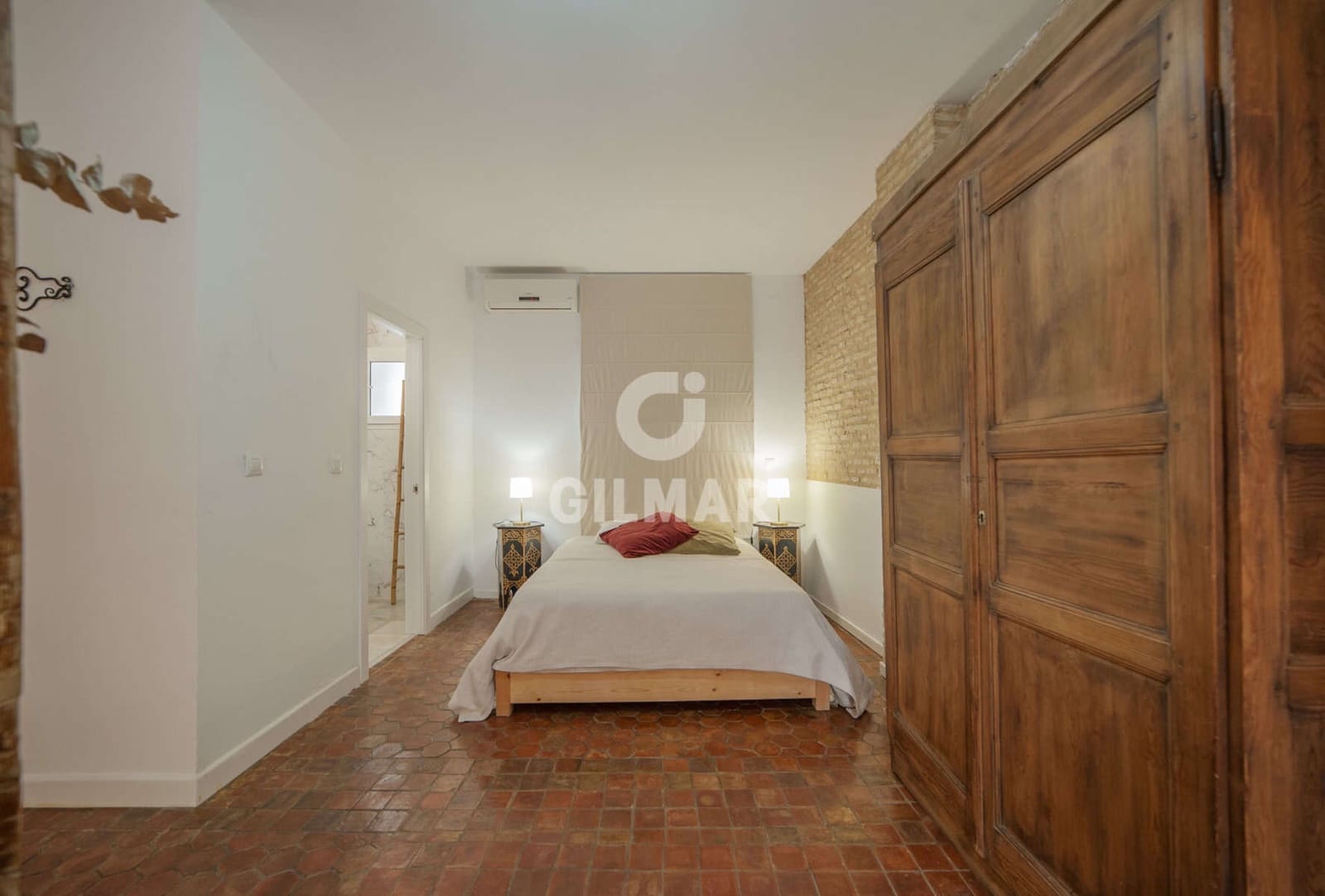 4 bedroom Semi-detached Villa for sale in Seville city - € 789,000 (Ref: 9646436)