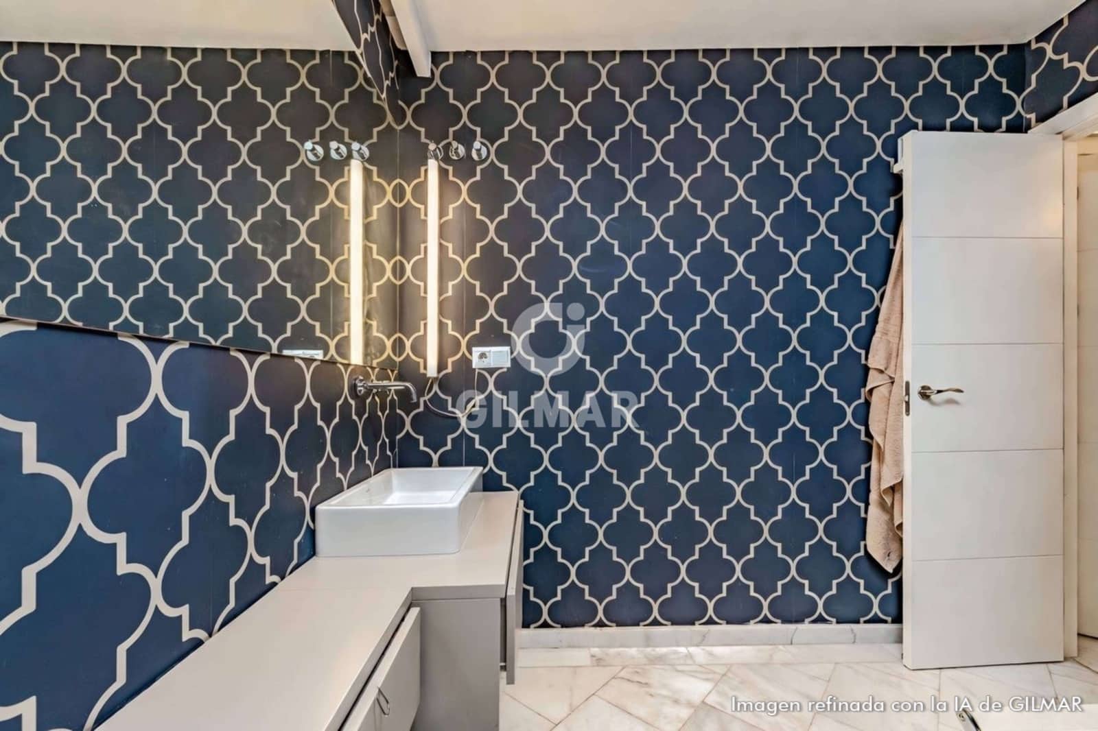 2 makuuhuone Kattohuoneisto myytävänä paikassa Sevilla kaupunki - 720 000 € (Ref: 9646438)