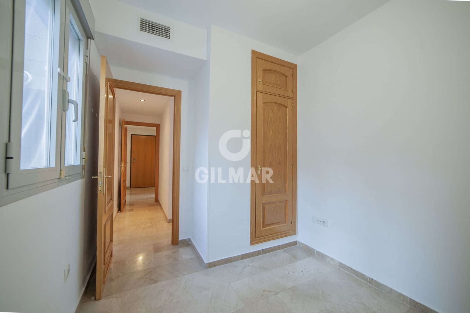 3 bedroom Flat for sale in Seville city with pool garage - € 328,000 (Ref: 9646439)
