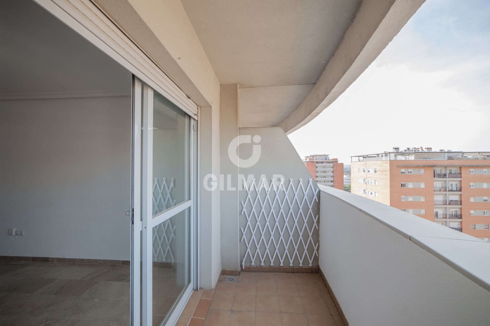 3 bedroom Flat for sale in Seville city with pool garage - € 328,000 (Ref: 9646439)
