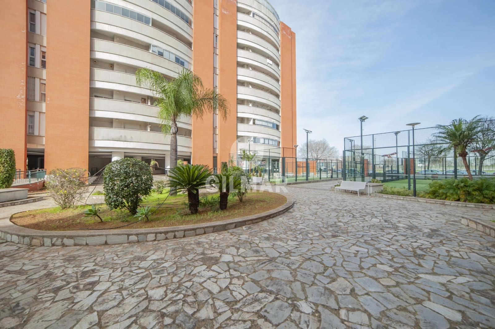 3 bedroom Flat for sale in Seville city with pool garage - € 328,000 (Ref: 9646439)