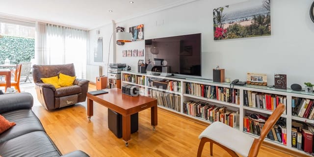 6 sovrum Radhus till salu i Mirasierra, Madrid stad med pool garage - 1 435 000 € (Ref: 9650707)