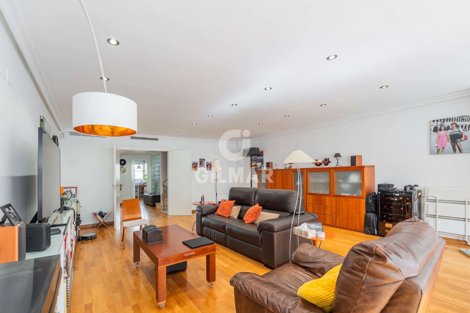 6 sovrum Radhus till salu i Madrid stad med pool garage - 1 435 000 € (Ref: 9650707)