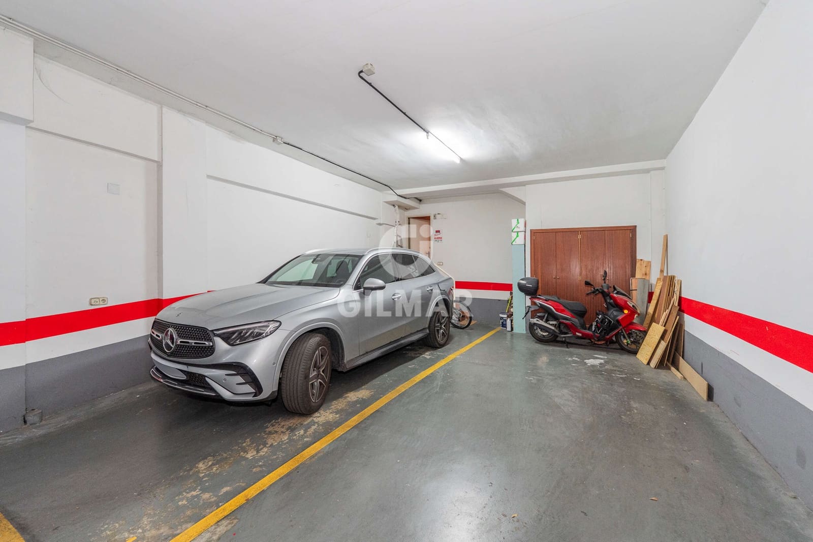 6 sovrum Radhus till salu i Madrid stad med pool garage - 1 435 000 € (Ref: 9650707)