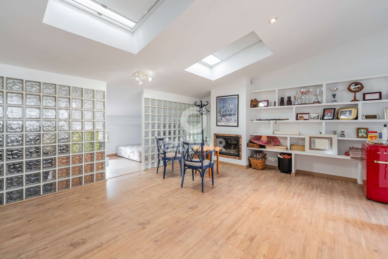 6 sovrum Radhus till salu i Madrid stad med pool garage - 1 435 000 € (Ref: 9650707)