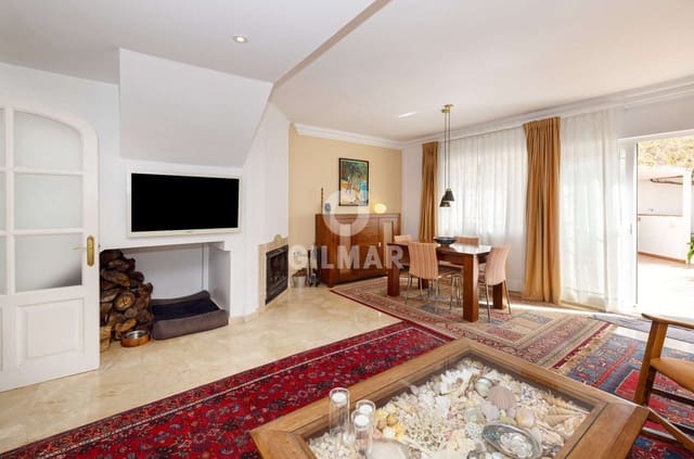 4 chambre Villa/Maison Semi-Mitoyenne à vendre à Sierra de Estepona - Avda. de Andalucía, Estepona avec garage - 768 000 € (Ref: 9652414)