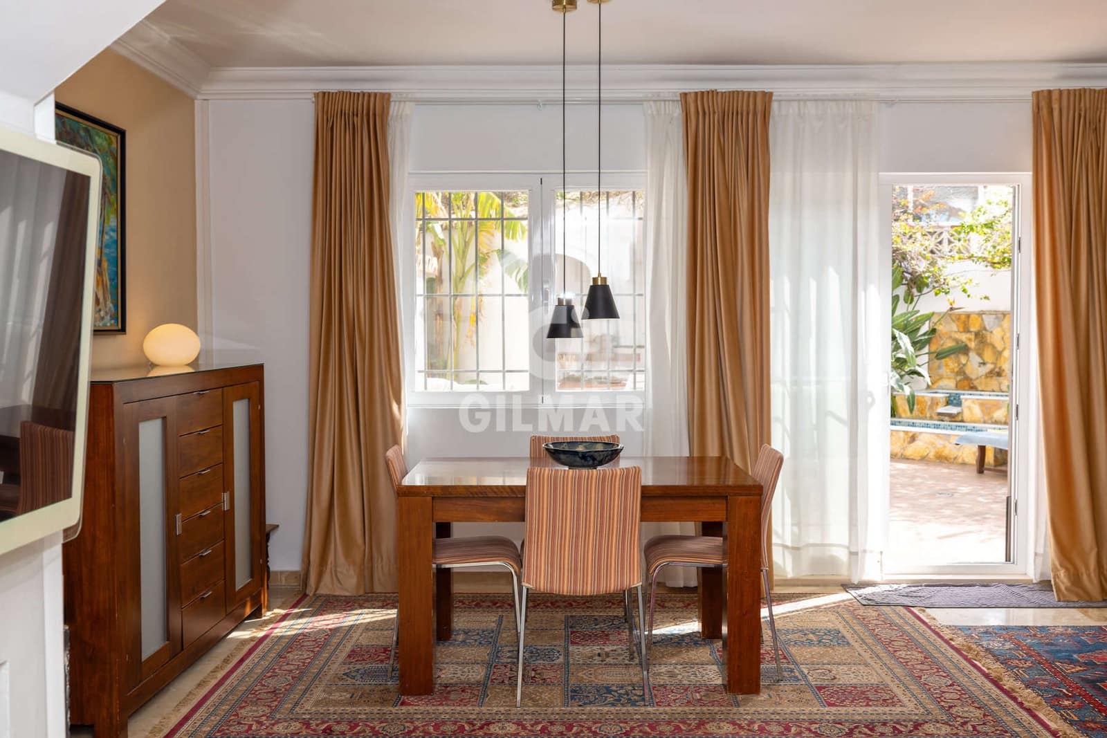 4 chambre Villa/Maison Semi-Mitoyenne à vendre à Estepona avec garage - 768 000 € (Ref: 9652414)