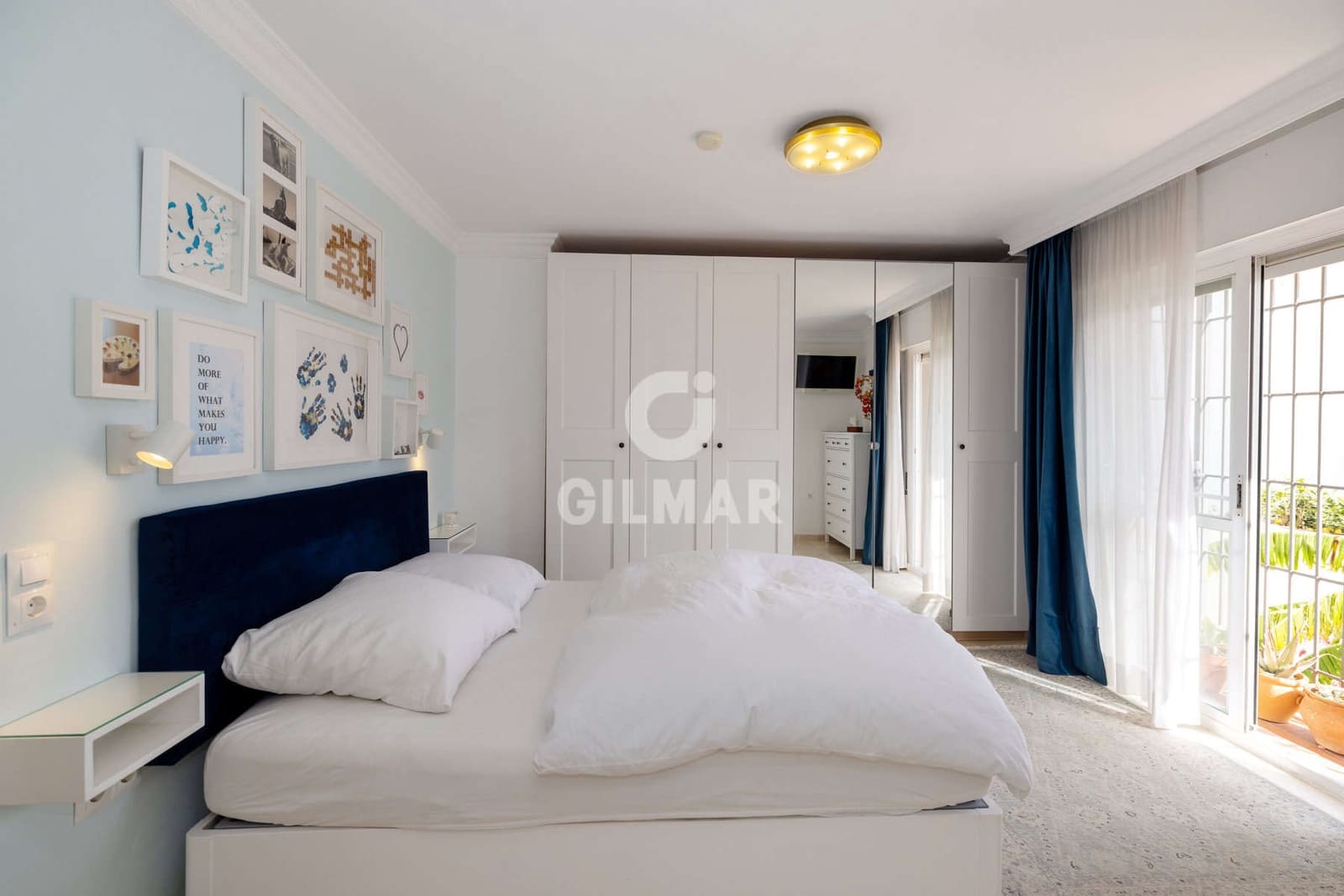 4 chambre Villa/Maison Semi-Mitoyenne à vendre à Estepona avec garage - 768 000 € (Ref: 9652414)