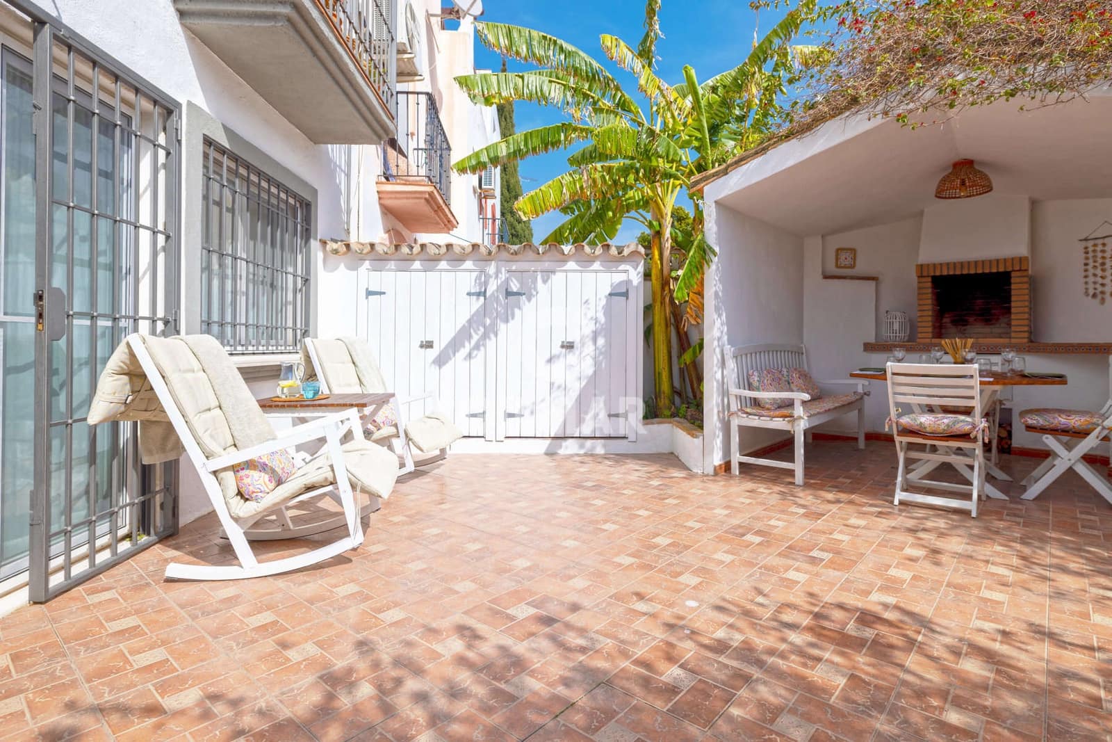 4 chambre Villa/Maison Semi-Mitoyenne à vendre à Estepona avec garage - 768 000 € (Ref: 9652414)