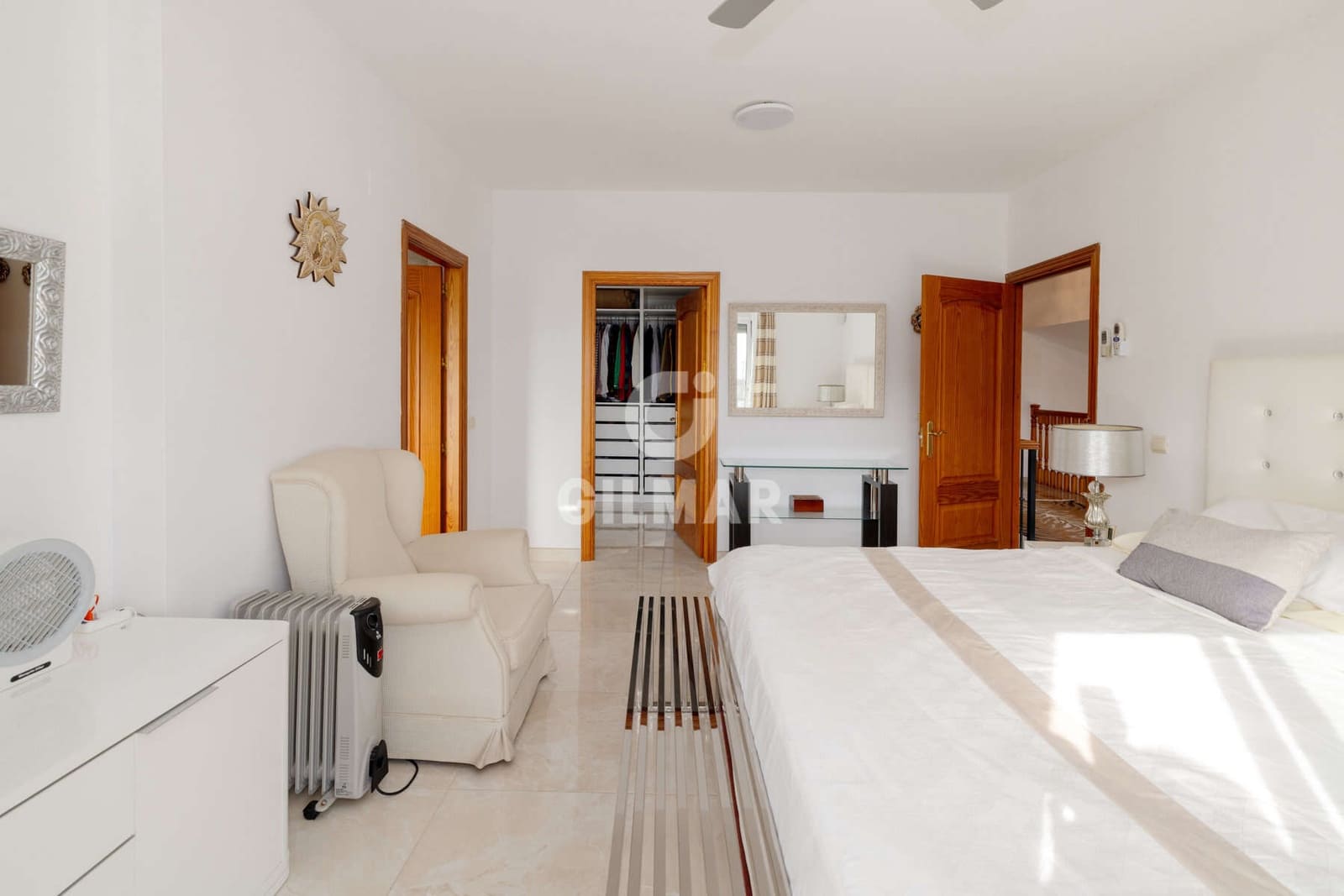 Chalet de 5 habitaciones en Bahia de Casares en venta con piscina - 1.200.000 € (Ref: 9652415)