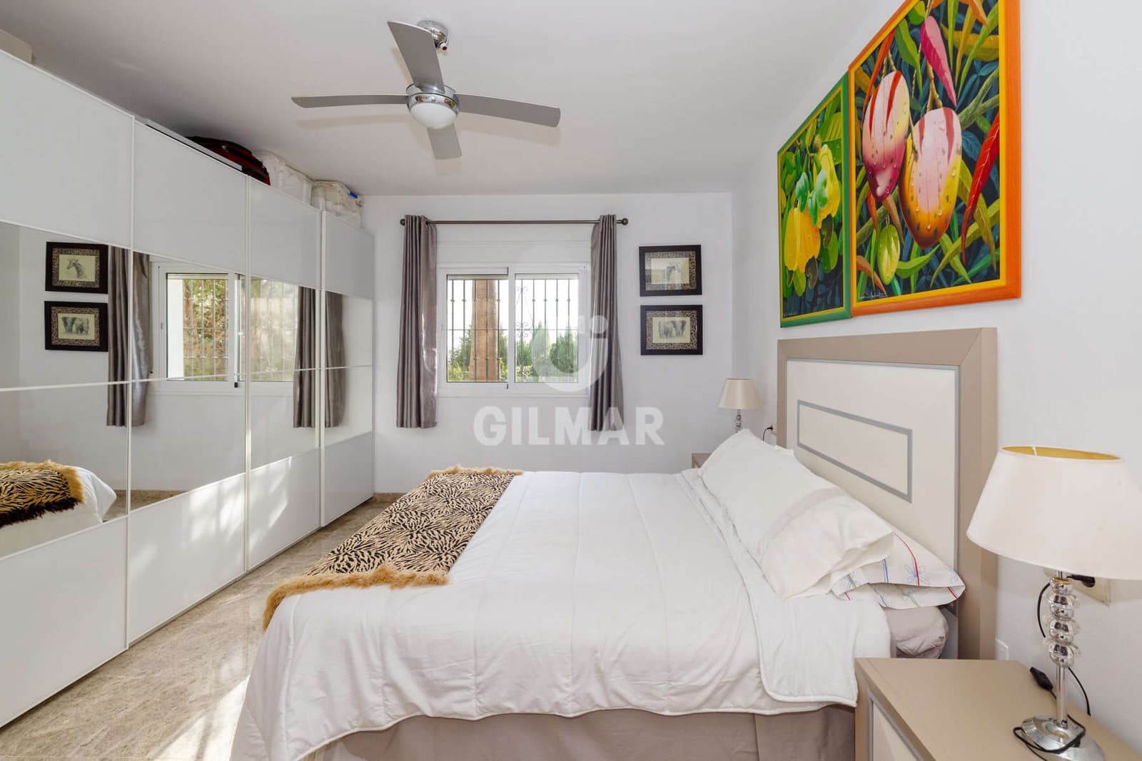 Chalet de 5 habitaciones en Bahia de Casares en venta con piscina - 1.200.000 € (Ref: 9652415)