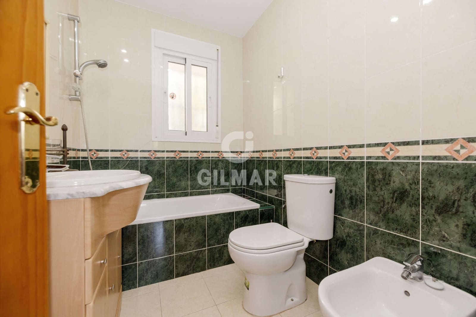 Chalet de 5 habitaciones en Bahia de Casares en venta con piscina - 1.200.000 € (Ref: 9652415)