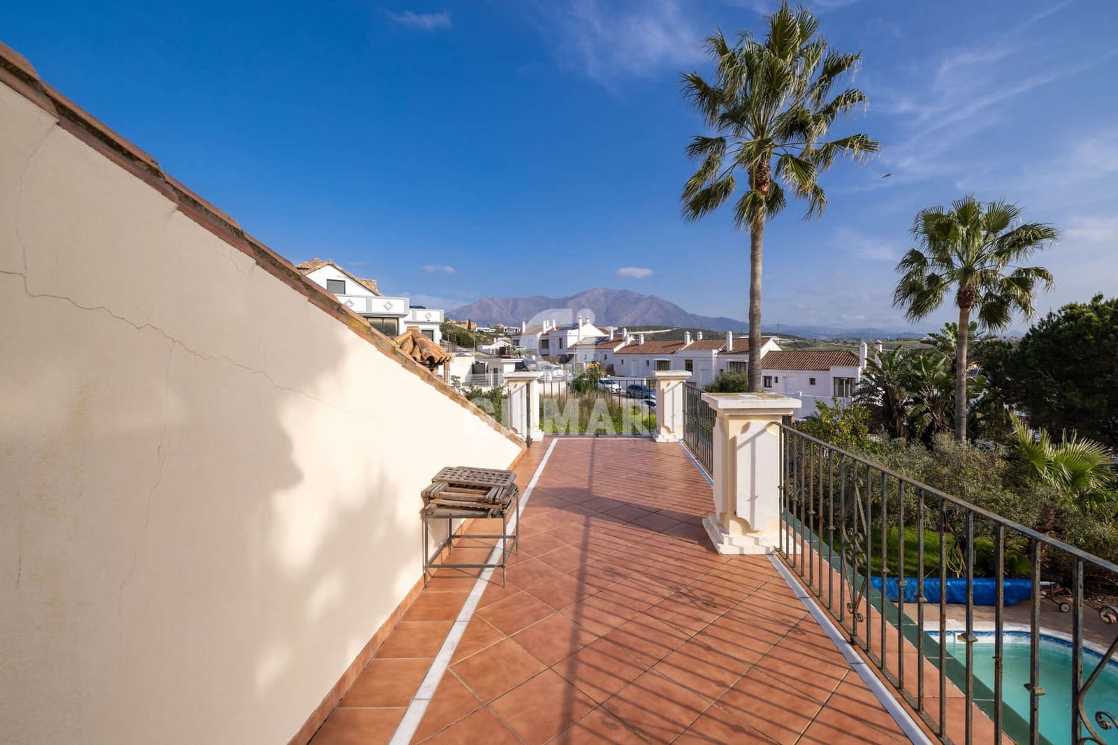 Chalet de 5 habitaciones en Bahia de Casares en venta con piscina - 1.200.000 € (Ref: 9652415)