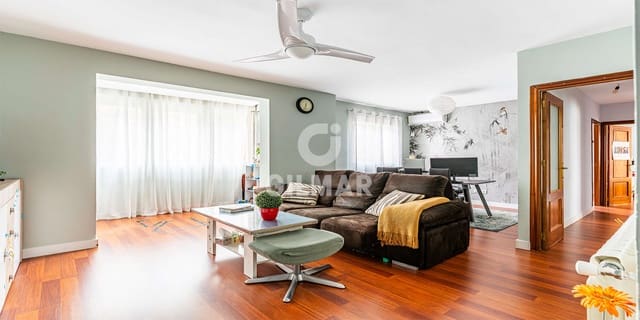 Piso de 3 habitaciones en Mirasierra, Madrid ciudad en venta con piscina garaje - 735.000 € (Ref: 9653325)