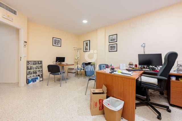 Commercieel te koop in El Puerto de Santa María - € 450.000 (Ref: 9654355)