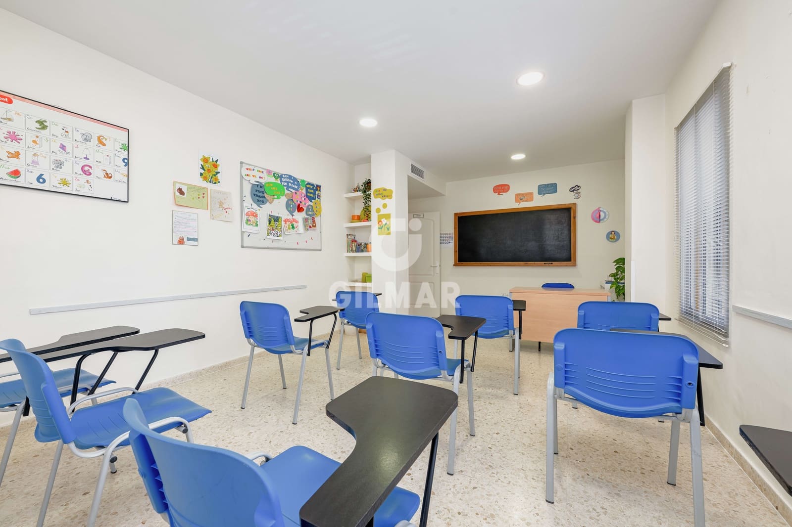 Erhverv til salg i El Puerto de Santa Maria - € 450.000 (Ref: 9654355)