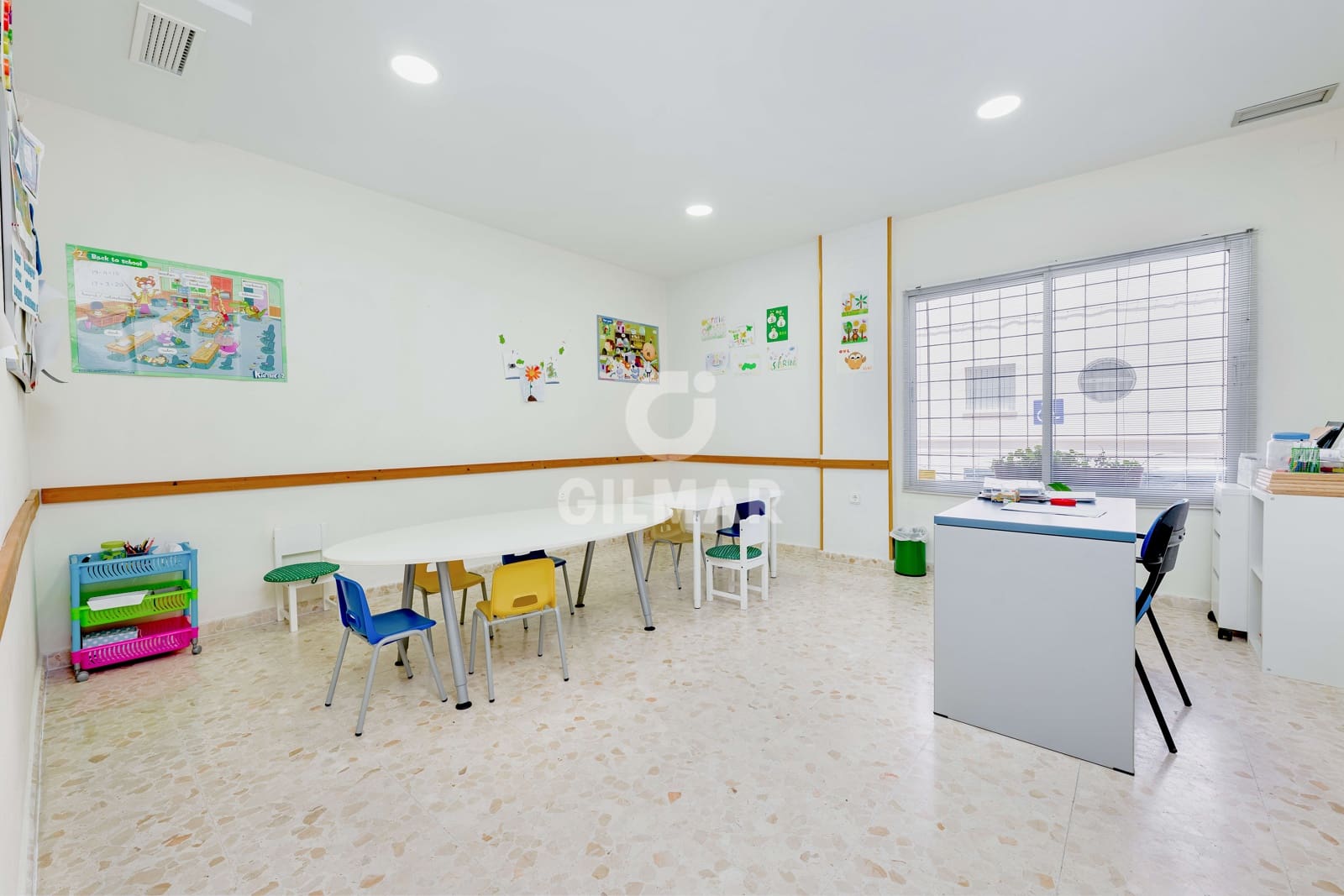 Erhverv til salg i El Puerto de Santa Maria - € 450.000 (Ref: 9654355)