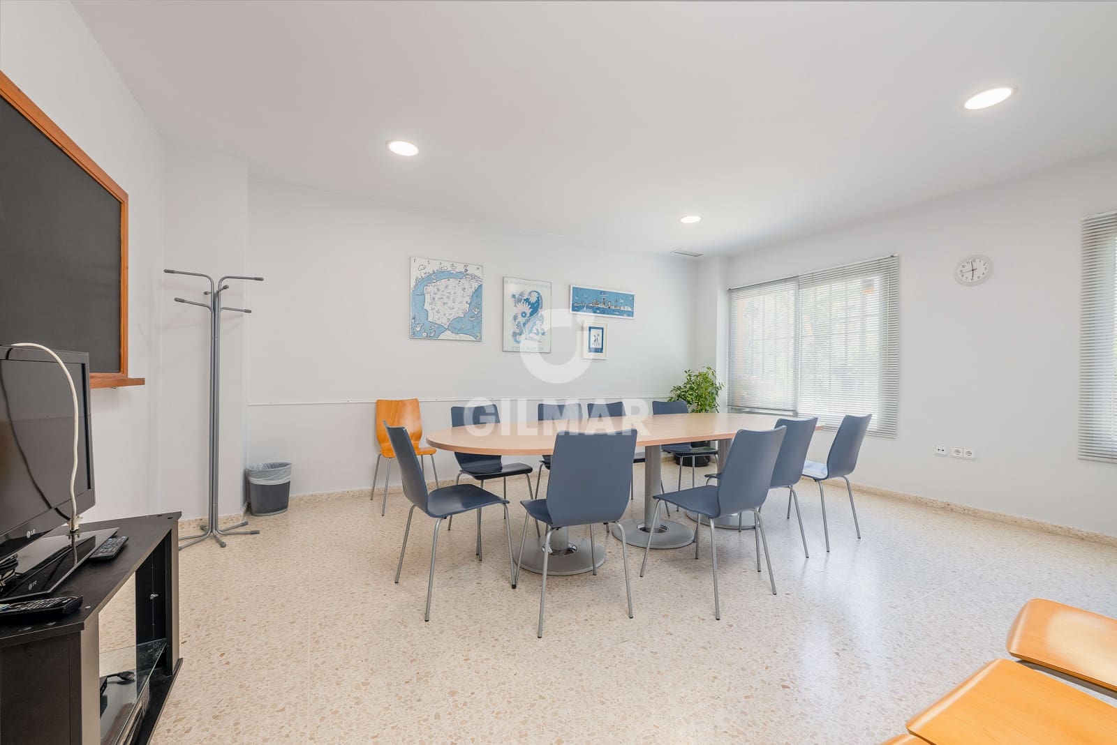 Erhverv til salg i El Puerto de Santa Maria - € 450.000 (Ref: 9654355)