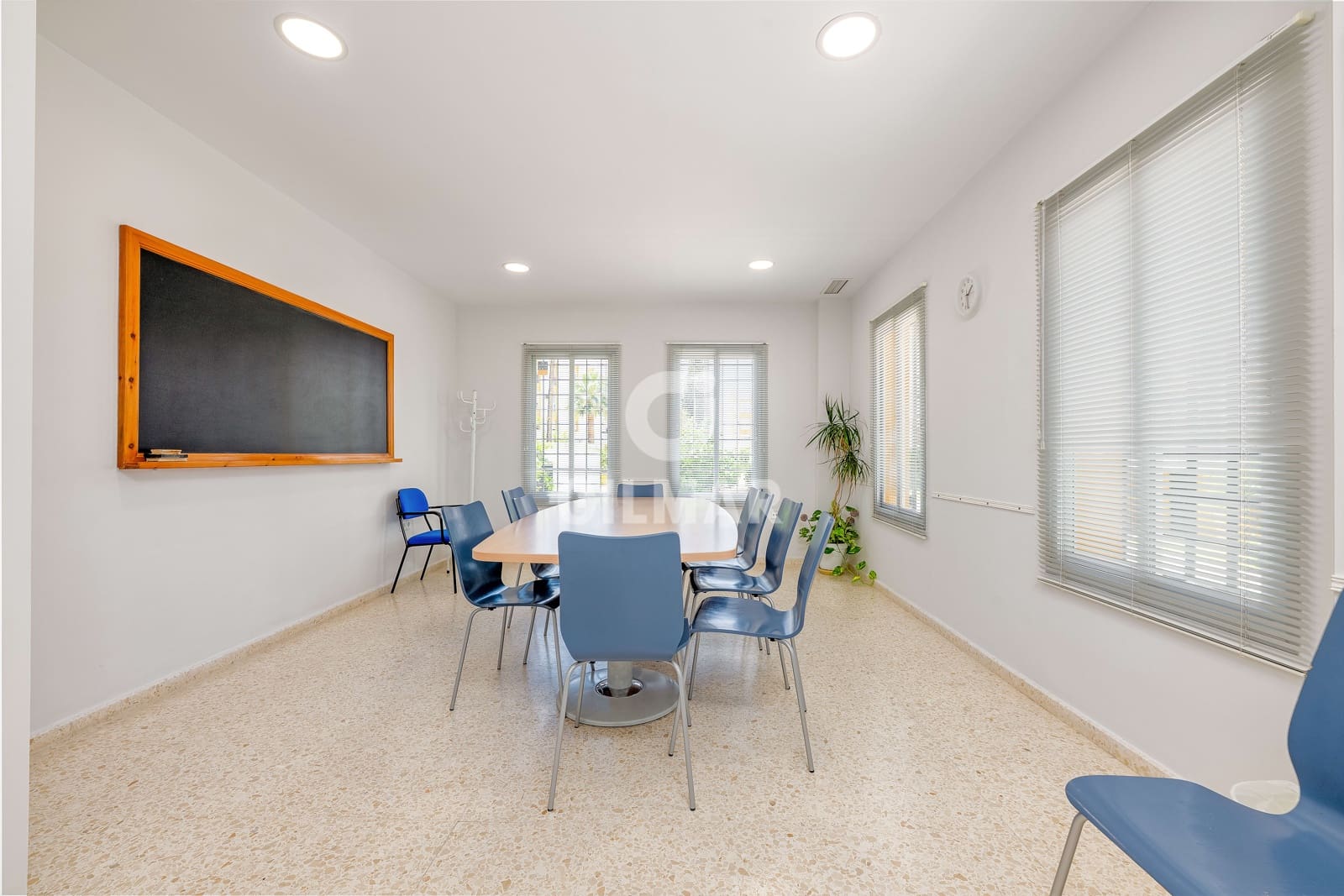 Erhverv til salg i El Puerto de Santa Maria - € 450.000 (Ref: 9654355)