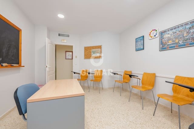 Commercieel te koop in El Puerto de Santa María - € 450.000 (Ref: 9654355)