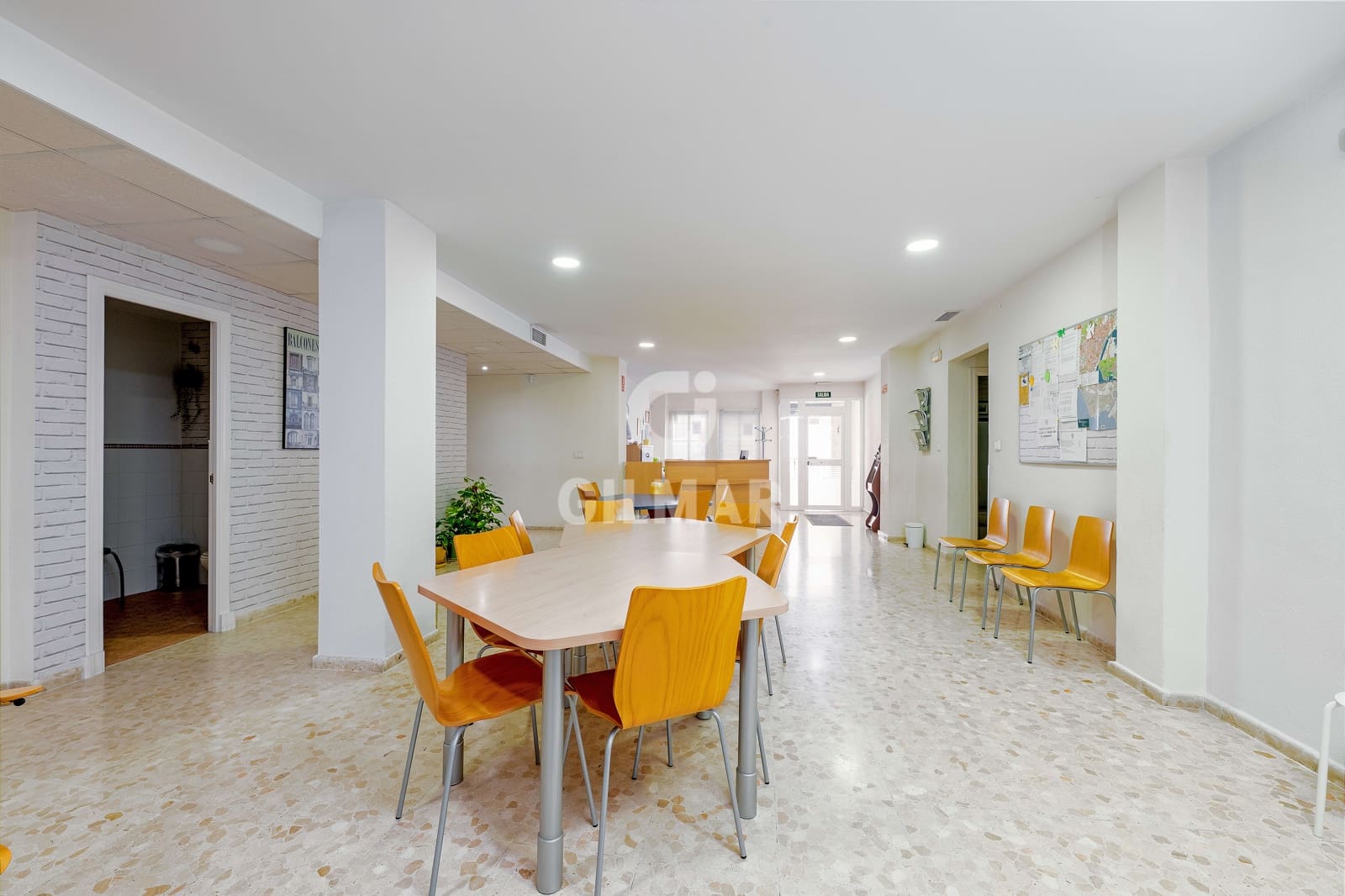 Erhverv til salg i El Puerto de Santa Maria - € 450.000 (Ref: 9654355)