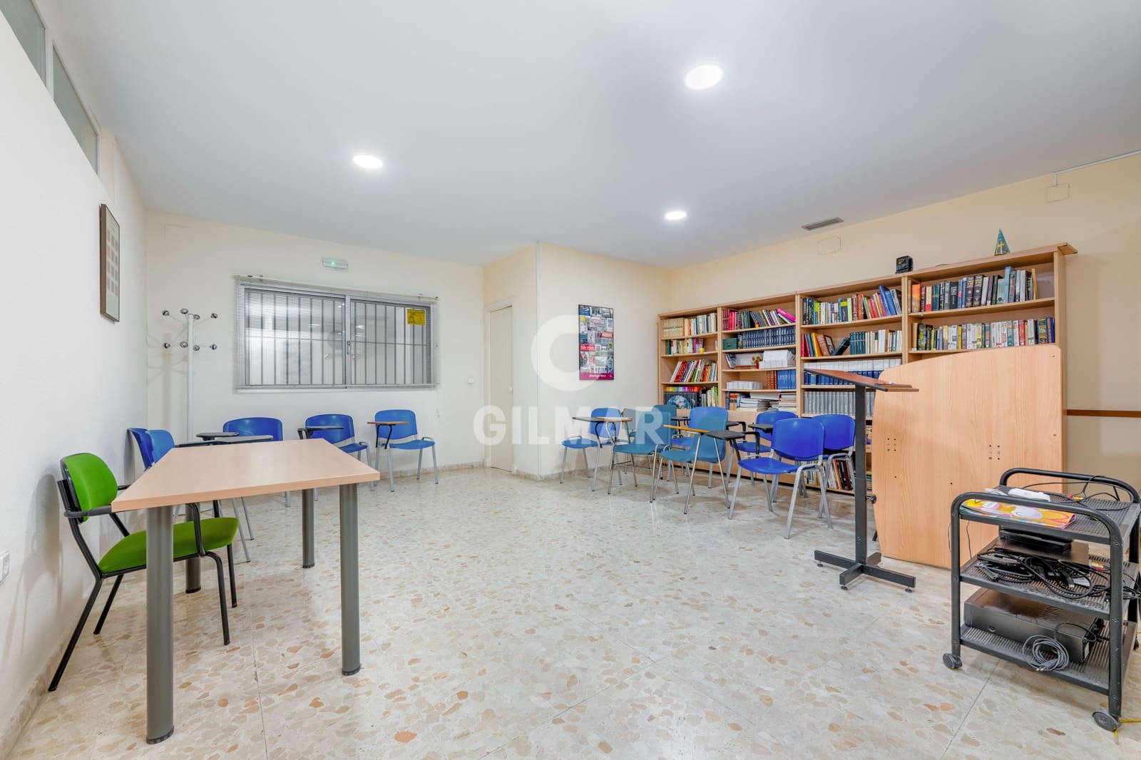 Erhverv til salg i El Puerto de Santa Maria - € 450.000 (Ref: 9654355)
