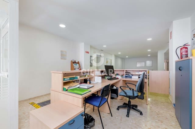Commercieel te koop in El Puerto de Santa María - € 450.000 (Ref: 9654355)