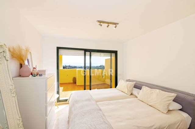 3 slaapkamer Penthouse te koop in La Concha - Resina Golf, Estepona met garage - € 595.000 (Ref: 9656515)