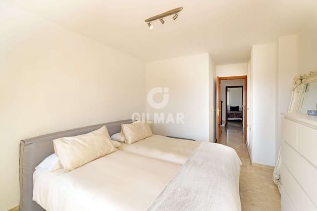 3 slaapkamer Penthouse te koop in La Concha - Resina Golf, Estepona met garage - € 595.000 (Ref: 9656515)