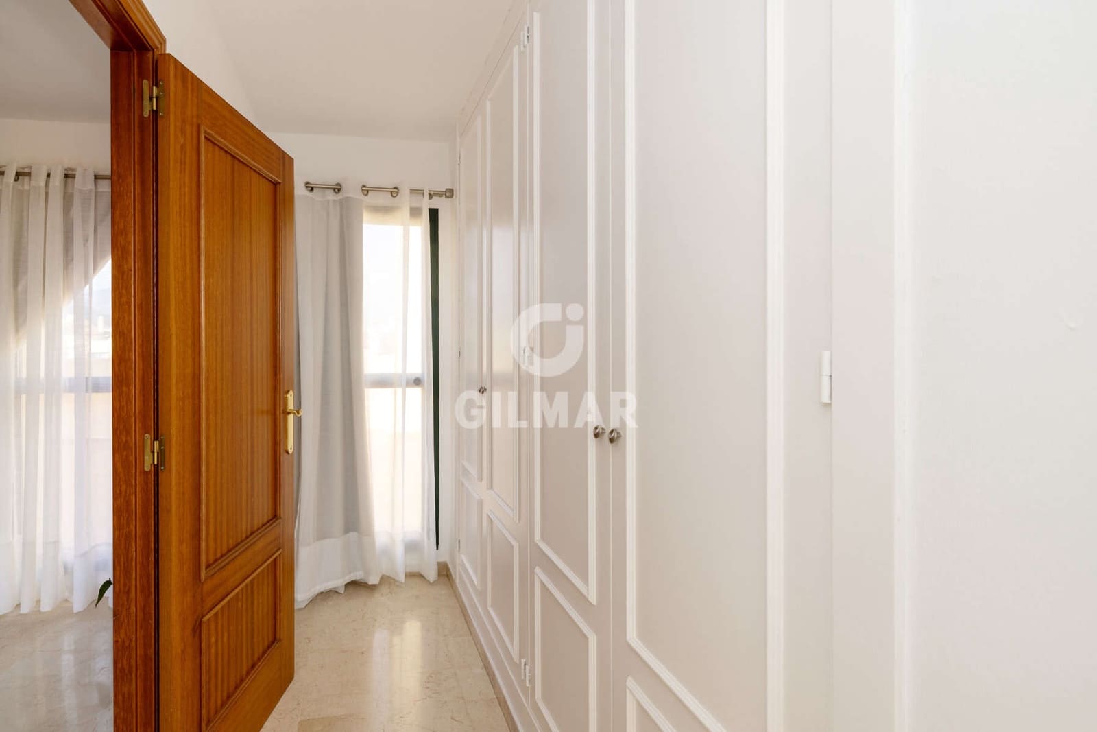 3 makuuhuone Kattohuoneisto myytävänä paikassa Estepona mukana 
autotalli - 595 000 € (Ref: 9656515)