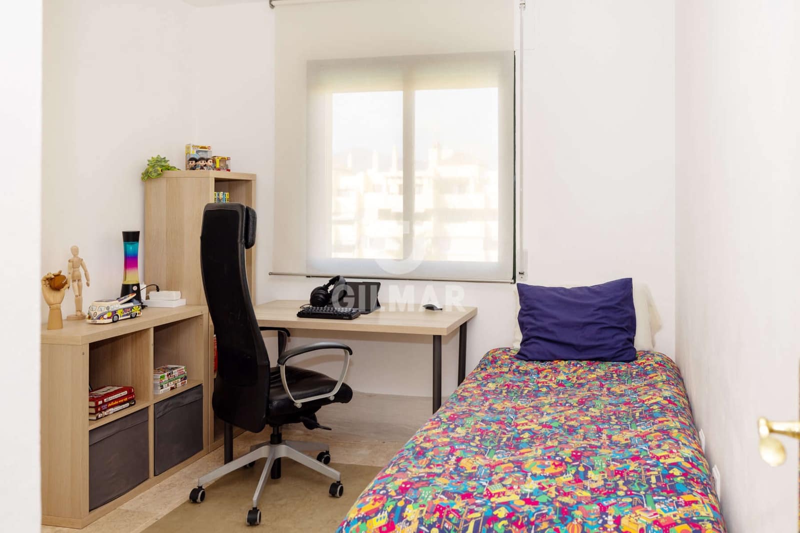 3 makuuhuone Kattohuoneisto myytävänä paikassa Estepona mukana 
autotalli - 595 000 € (Ref: 9656515)