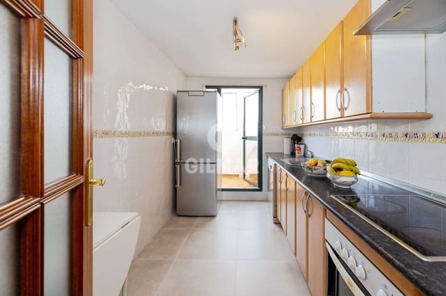 3 slaapkamer Penthouse te koop in La Concha - Resina Golf, Estepona met garage - € 595.000 (Ref: 9656515)