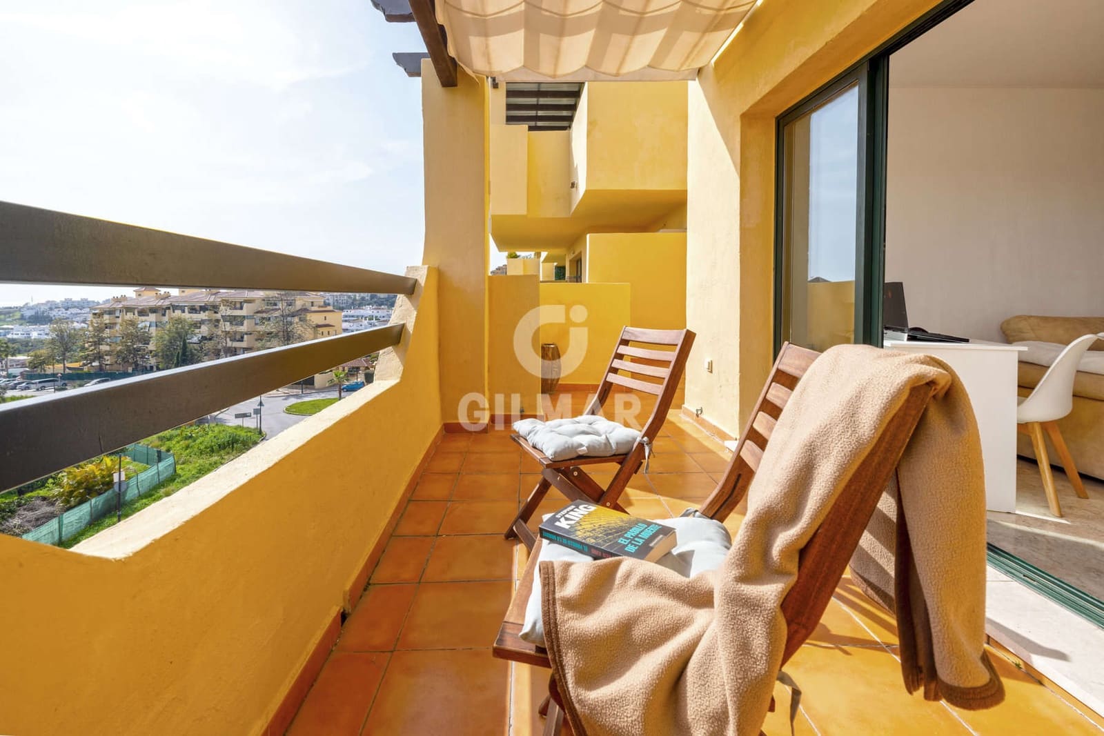 3 makuuhuone Kattohuoneisto myytävänä paikassa Estepona mukana 
autotalli - 595 000 € (Ref: 9656515)