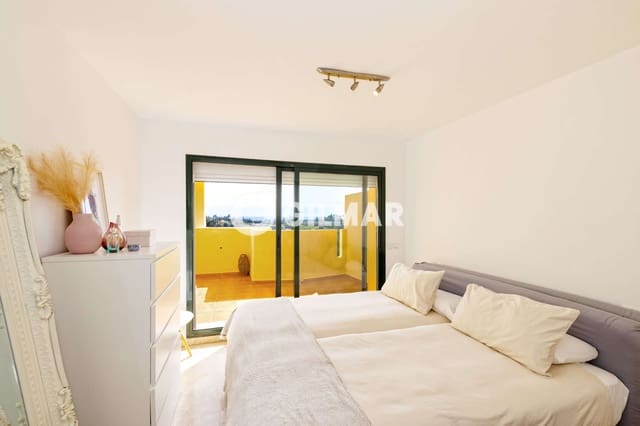 3 soveværelse Penthouse til salg i La Concha - Resina Golf, Estepona med swimmingpool garage - € 499.000 (Ref: 9656515)