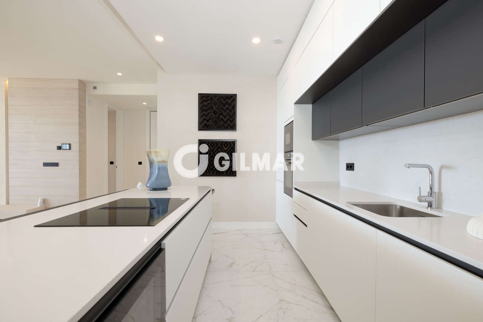 3 soverom Leilighet til salgs i Estepona med svømmebasseng garasje - € 1 258 290 (Ref: 9657020)