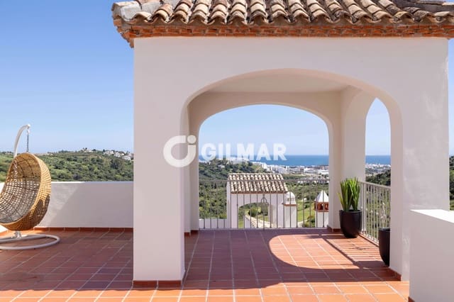 Adosado de 3 habitaciones en Valle Romano Golf, Estepona en venta con piscina garaje - 574.750 € (Ref: 9657027)