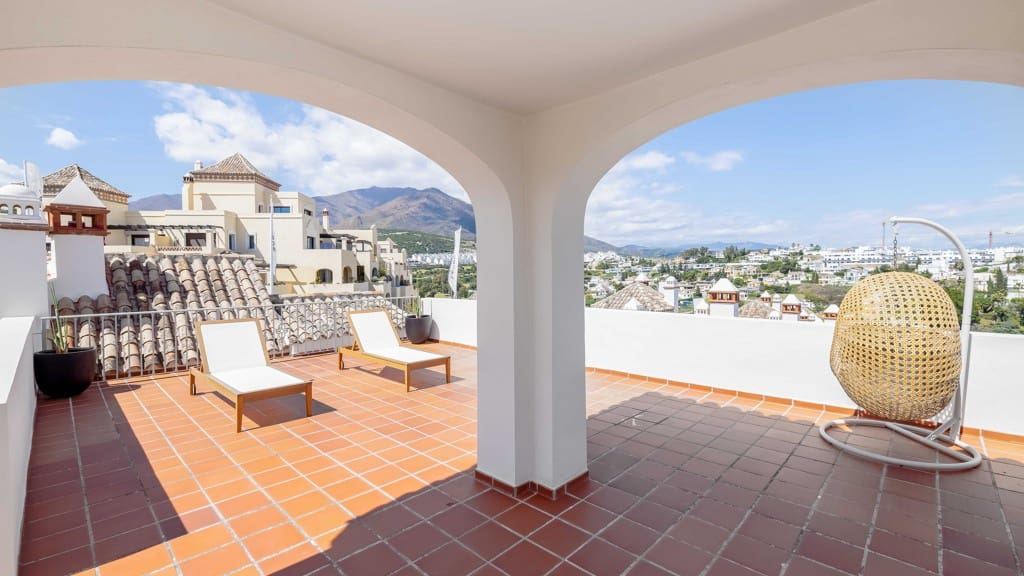 3 bedroom Terraced Villa for sale in Estepona - € 485,250 (Ref: 9657029)