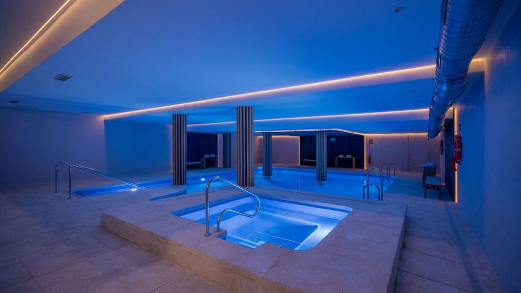 3 bedroom Terraced Villa for sale in Estepona - € 485,250 (Ref: 9657029)