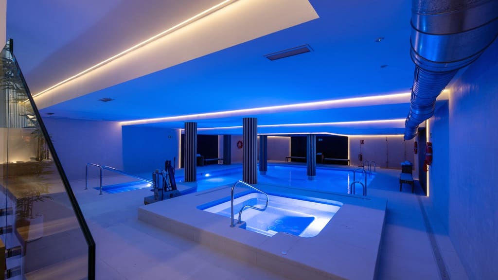 3 bedroom Terraced Villa for sale in Estepona - € 485,250 (Ref: 9657029)