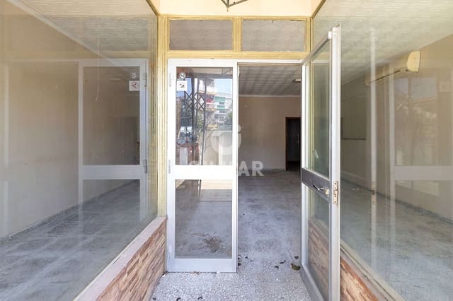 Kommersiell til salgs i Centro, Estepona - € 236 000 (Ref: 9658017)