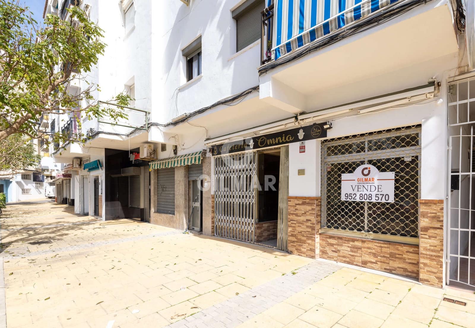 Kommersiell till salu i Estepona - 236 000 € (Ref: 9658017)