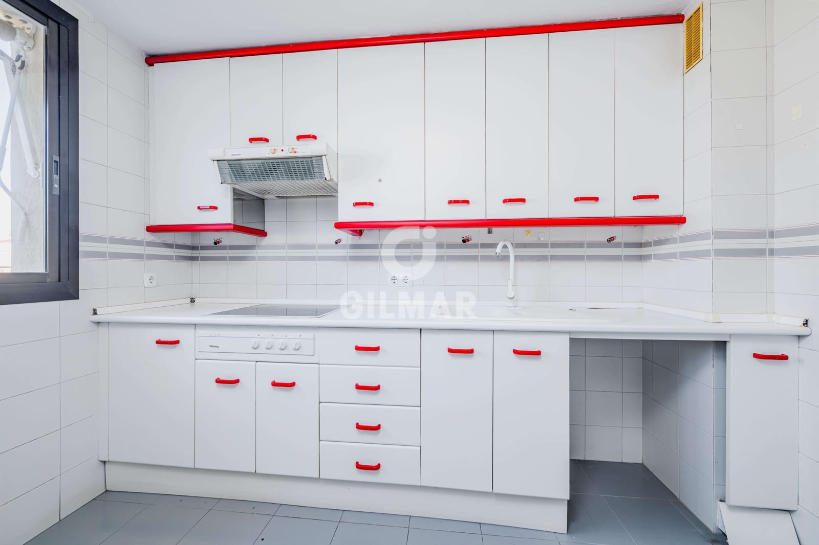 3 slaapkamer Flat te koop in Torremolinos met zwembad garage - € 800.000 (Ref: 9659776)