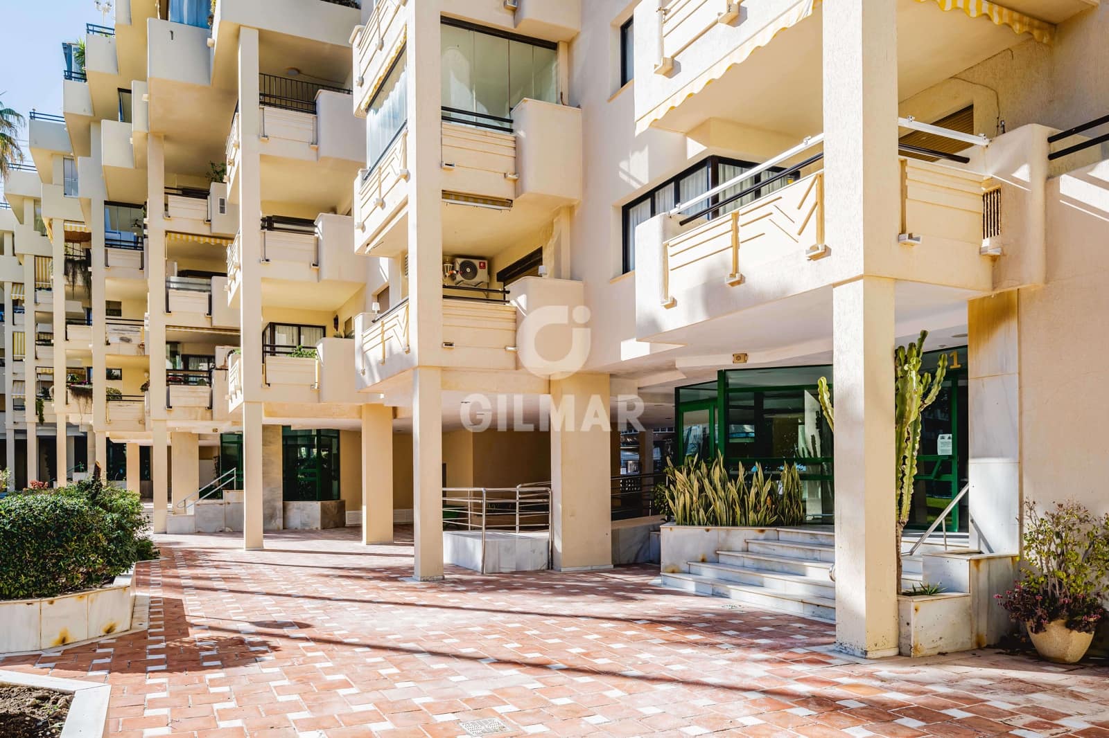 3 slaapkamer Flat te koop in Torremolinos met zwembad garage - € 800.000 (Ref: 9659776)